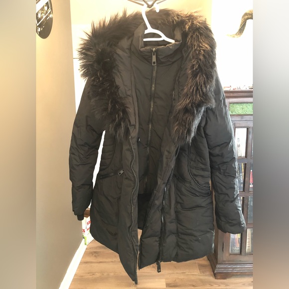 Black parka with faux fur collar/hood - Picture 2 of 5